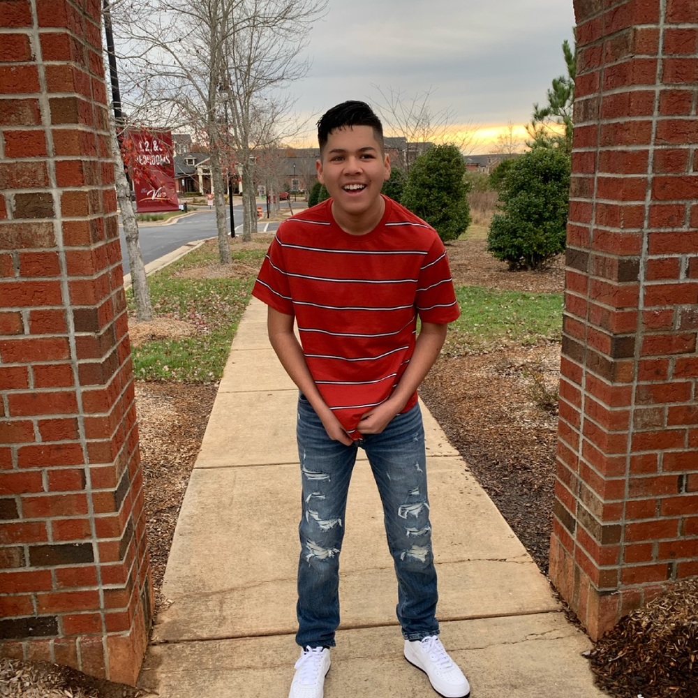 Meet your Posher, Alejandro